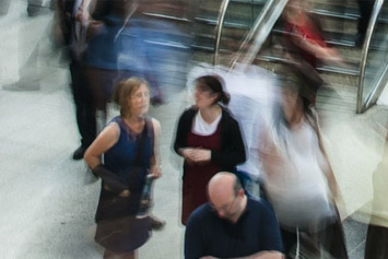 Bezdotykowy pomiar temperatury w biurze